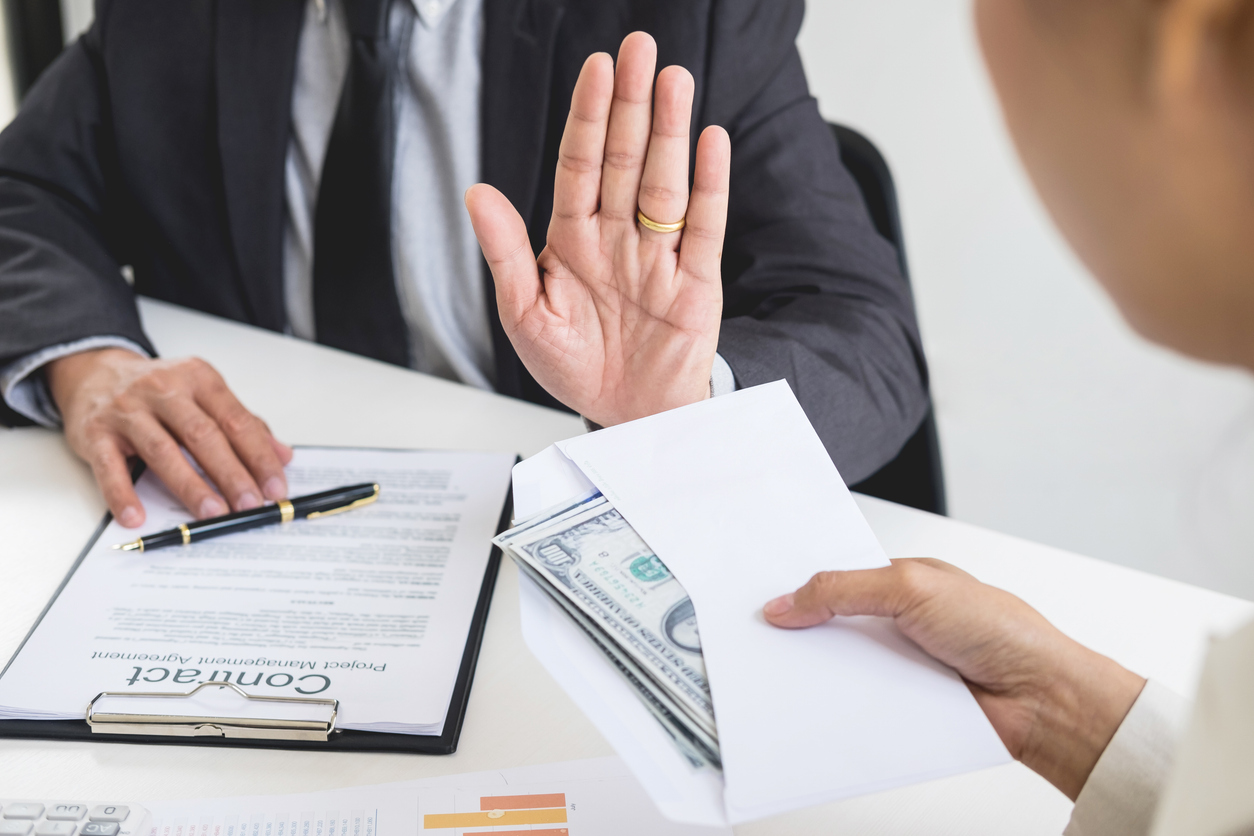 8 warning signs you're being offered a fake job