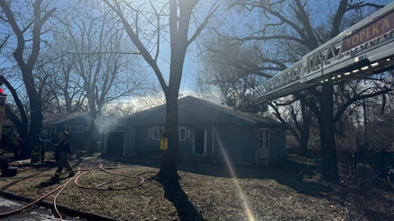 Dogs die in Wednesday morning Topeka house fire