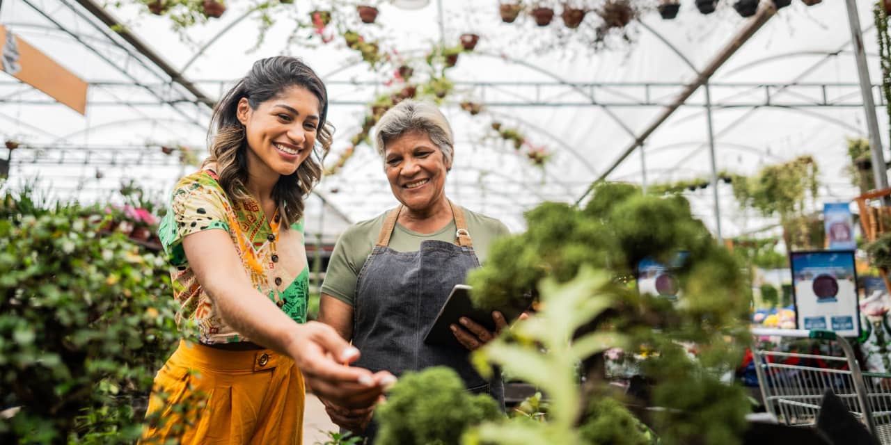 Need a side hustle to support your retirement dreams? Here's how to find work right now.