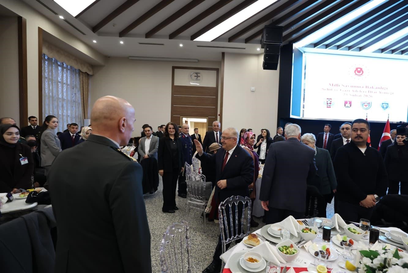 Bakan Güler, şehit aileleri ve gazilerle iftarda bir araya geldi