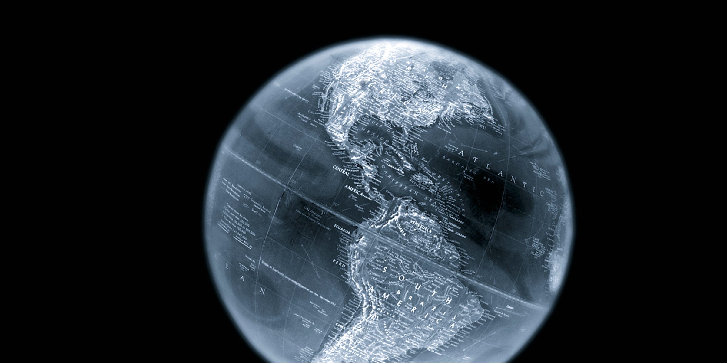 A crystal secretly morphed deep inside the Earth. And then our gravity glitched for 2 years.<br>