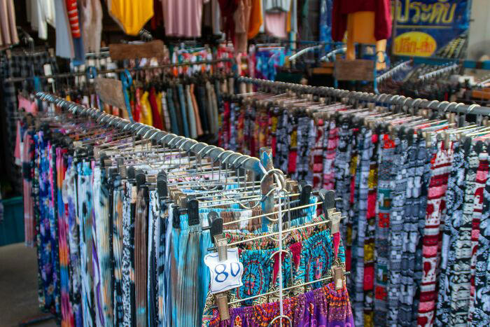 26 thrifting tricks, tips and hacks that may make your thrifting ...