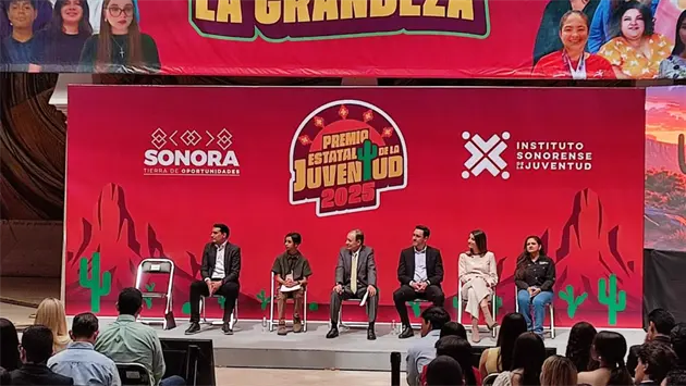 Gobernador encabeza entrega del Premio Estatal de la Juventud 2025