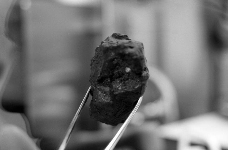 Fresh look at Apollo moon rocks solves decades-old lunar mystery