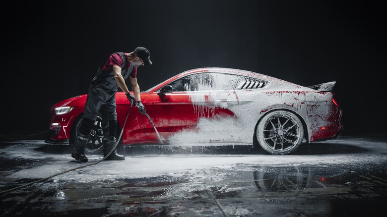 5 big mistakes to avoid when cleaning your car