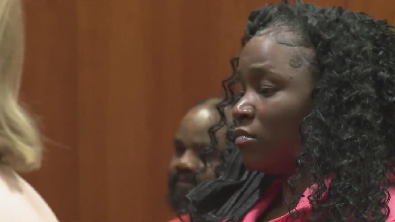 Pontiac mom accused of abandoning 3 kids for years appears in court