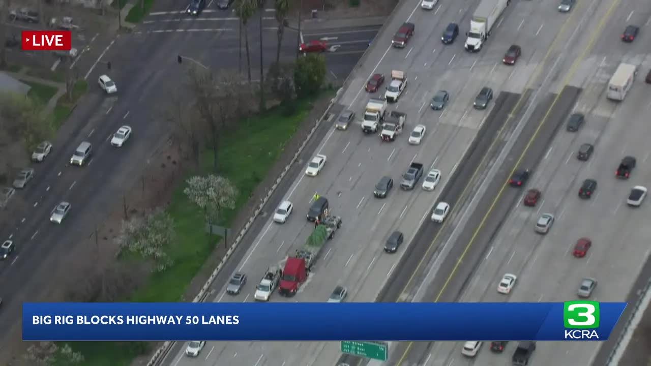 Stalled big rig on Highway 50 causes traffic delays