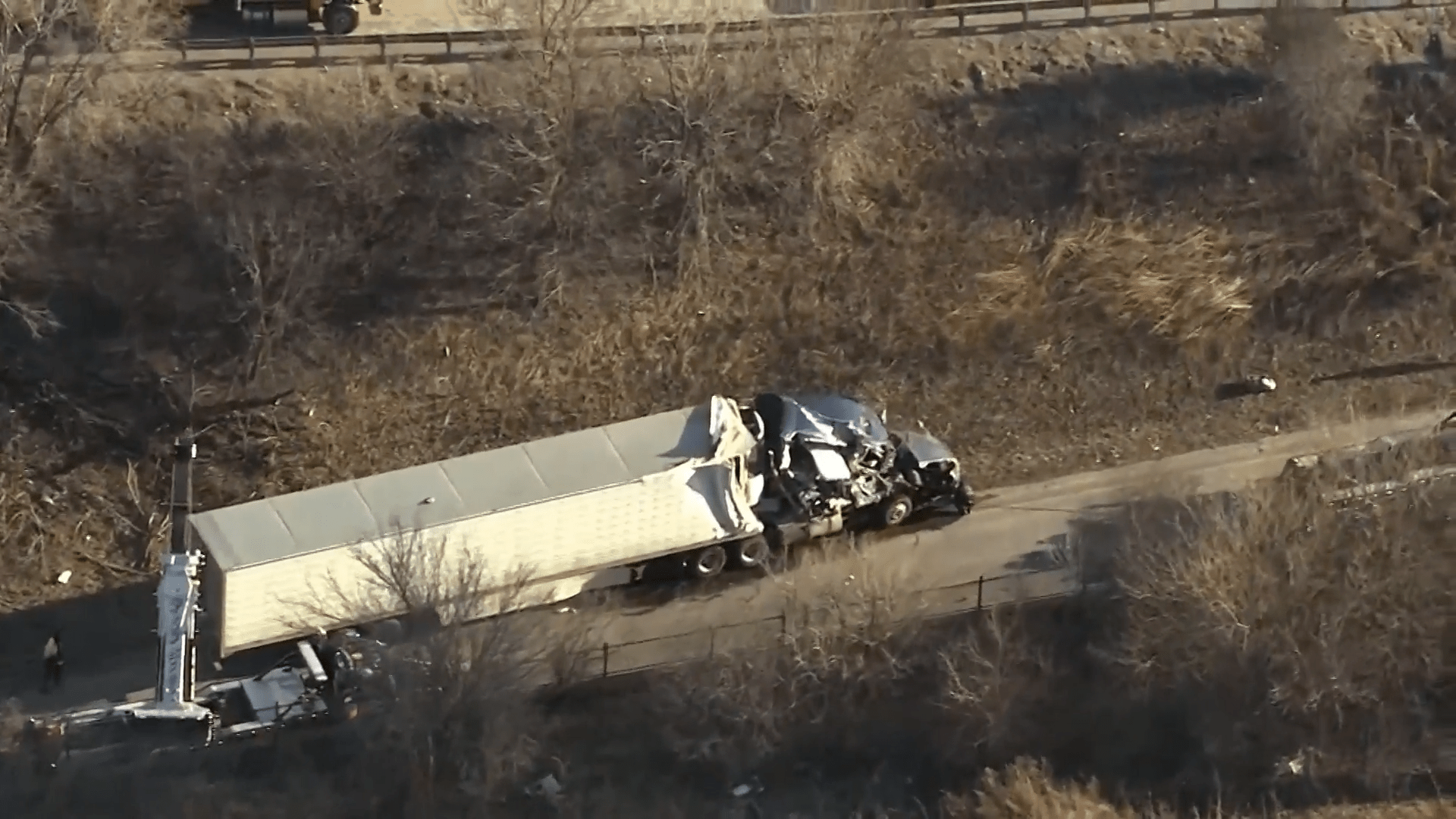 Delays expected after crash involving semi-truck on I-55 near Cicero Avenue
