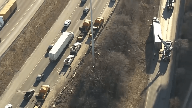 Delays expected after crash involving semi-truck on I-55 near Cicero Avenue