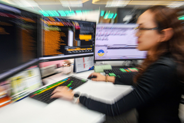 IHSG Diprediksi Naik, Ini Saham yang Bisa Menguntungkan