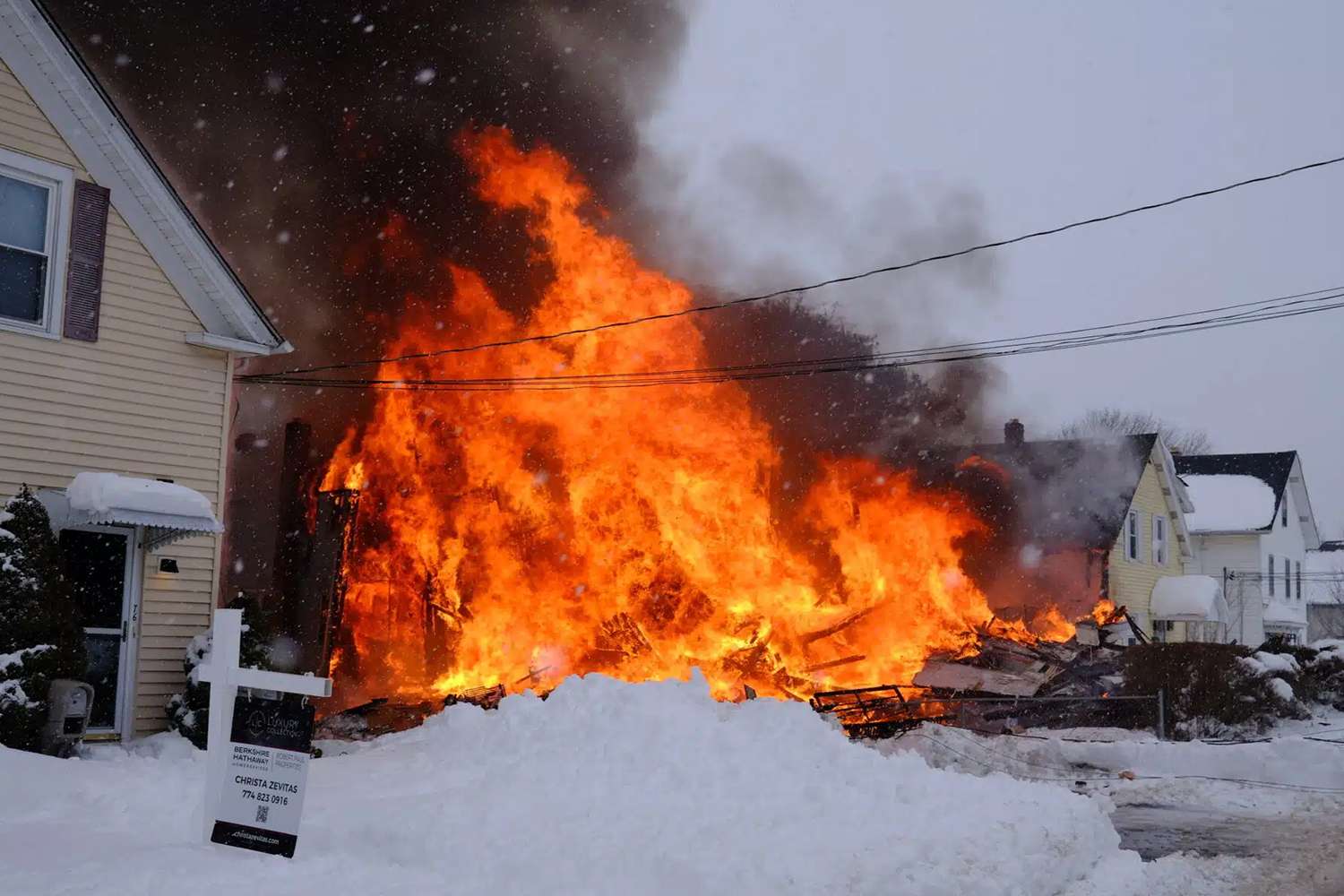Mom and 2-year-old child seriously injured after house explodes