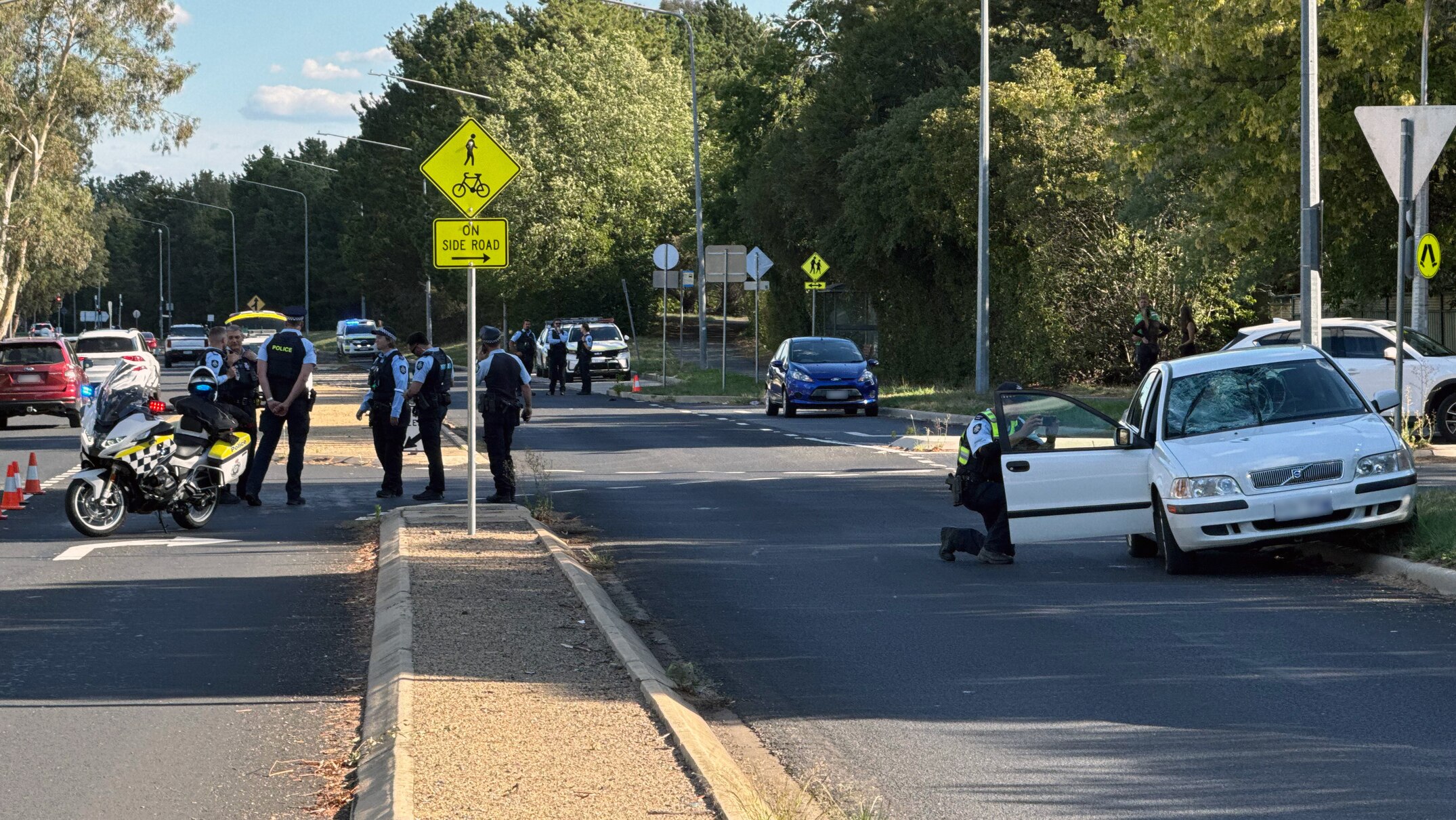 89-year-old man struck by car in Canberra's north dies in hospital