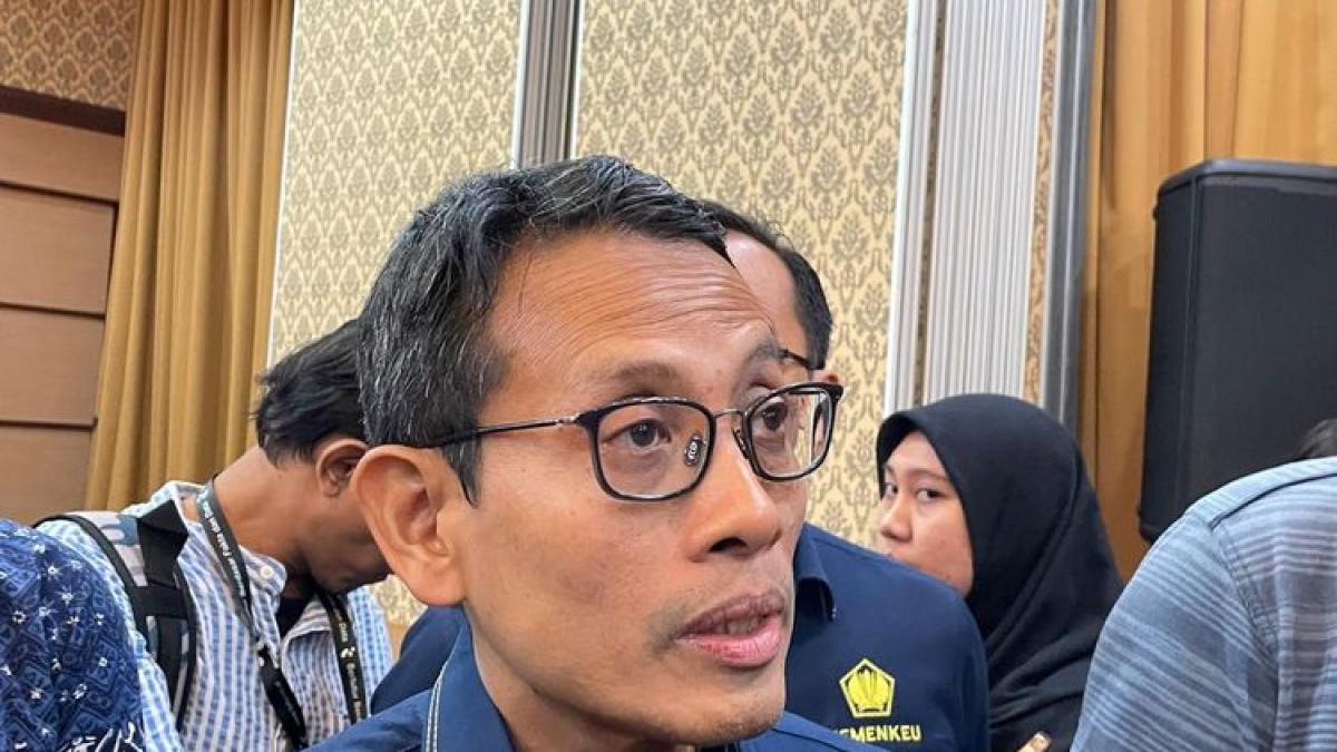 AA1X6Hhf Dwi Sasetyaningtyas Dibidik LPDP Sejak Lama, Pamer Paspor Inggris Anaknya