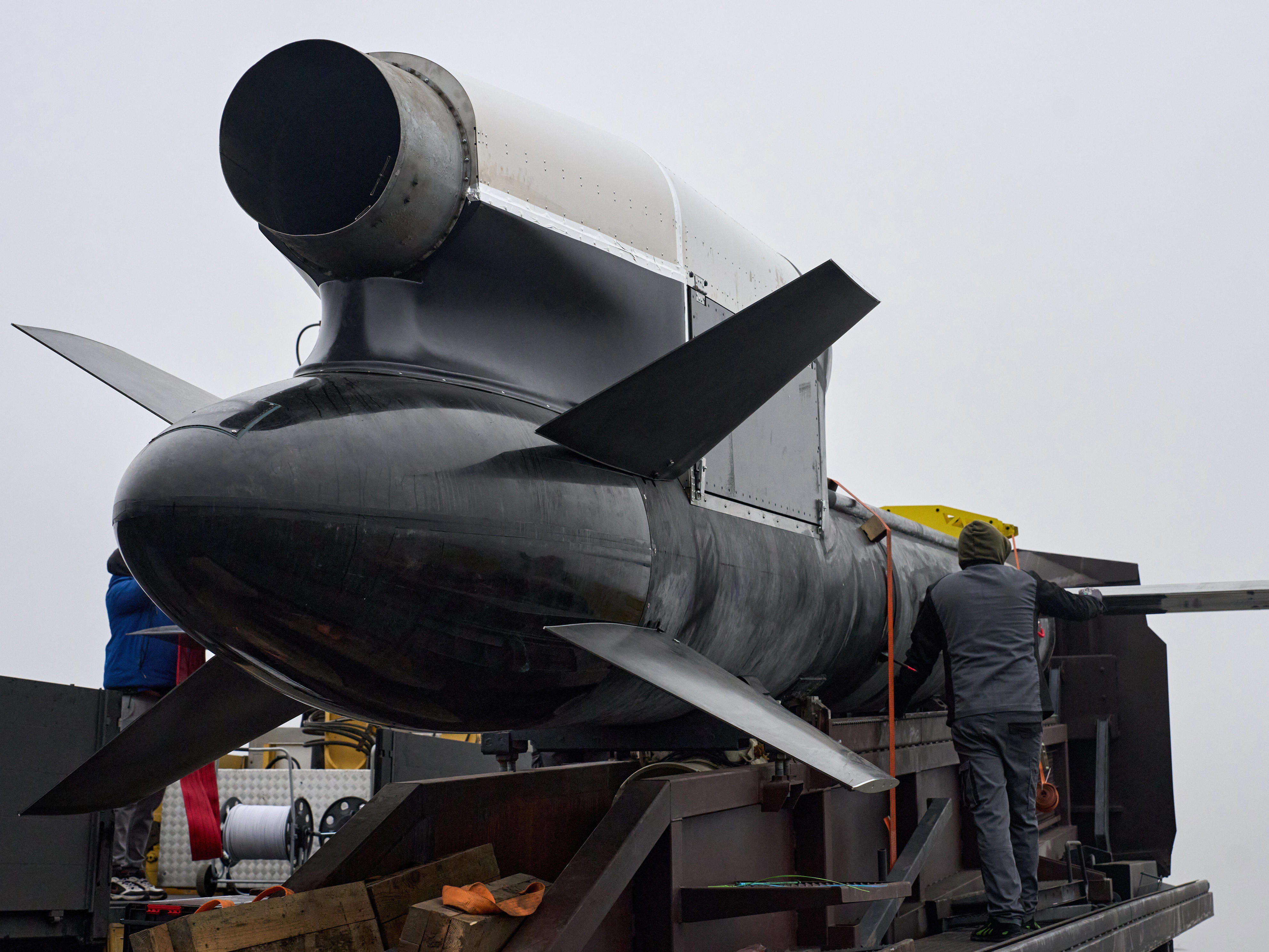Ukraine says its homegrown Flamingo missiles flew nearly 900 miles to ...