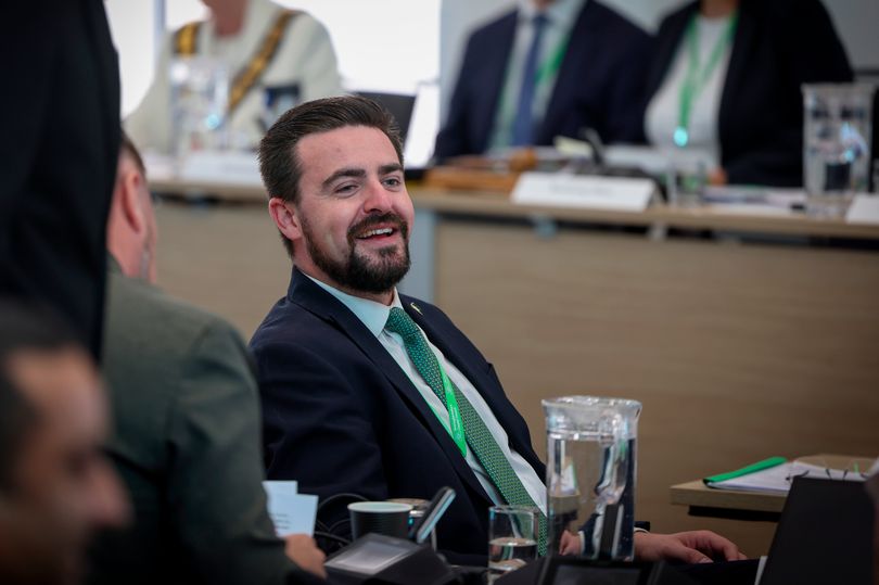 Top Nottinghamshire Tory pressured by party to withdraw from race to ...