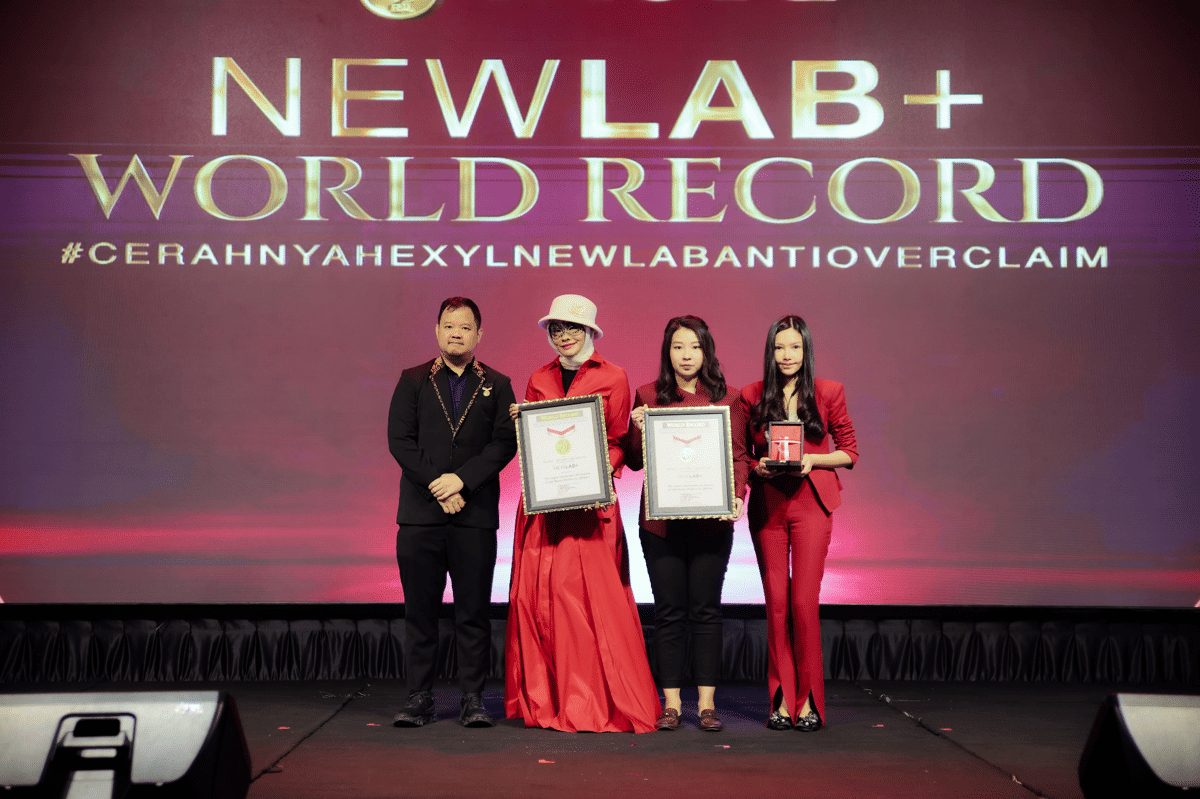 AA1X70J4 Luncurkan Inovasi Skincare Brightlogy, Newlab+ Pecahkan Rekor MURI