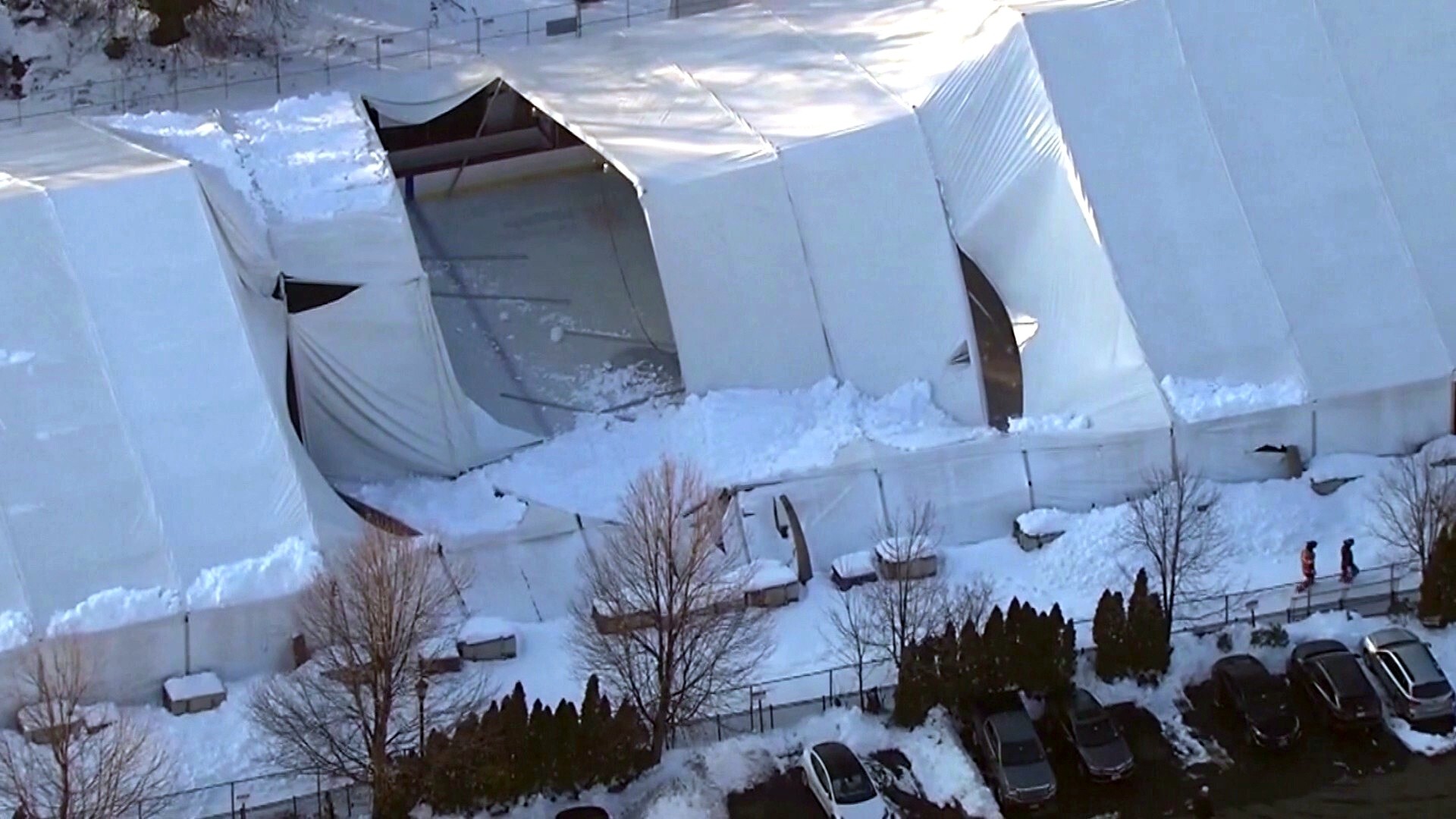 Heavy snow causes roof of New Jersey ice rink to collapse