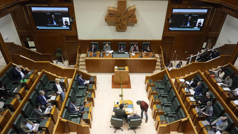 El Parlamento Vasco pide que se reconozca "el papel del Estado" en la ...