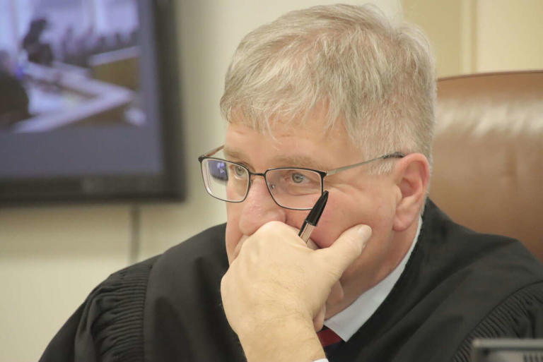 Ex-Living Word Church pastor Randy Saylor gets 10 to 25 years for ...