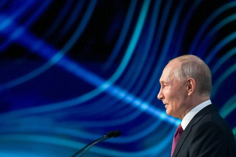 'Hollow-cheeked' Vladimir Putin claims Russia will create a human heart ...