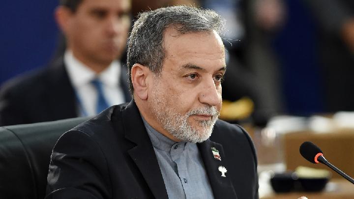 Iran usulkan buka Selat Hormuz, tunda pembicaraan nuklir