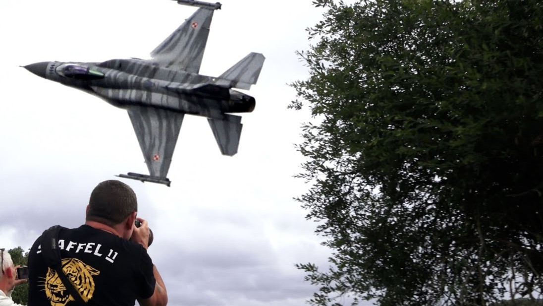 That mental low pass as the Polish F-16 rips vapor from the sky
