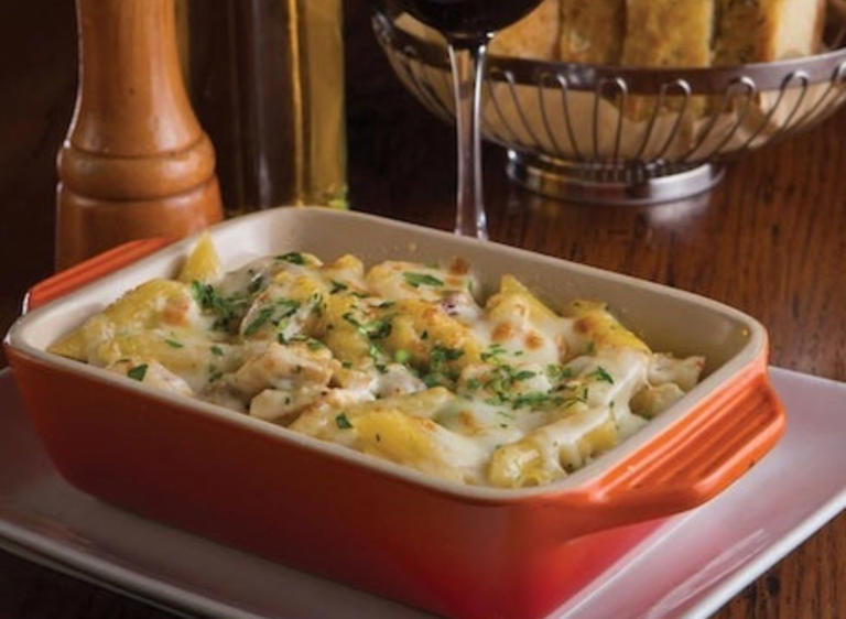5 chain restaurants with the best baked ziti, according to chefs