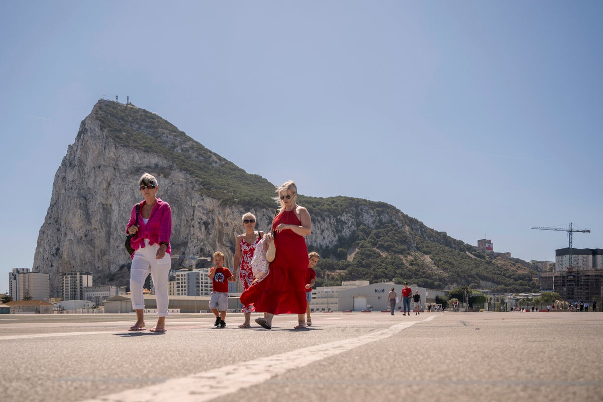 Spain to check passports of Brits flying to Gibraltar