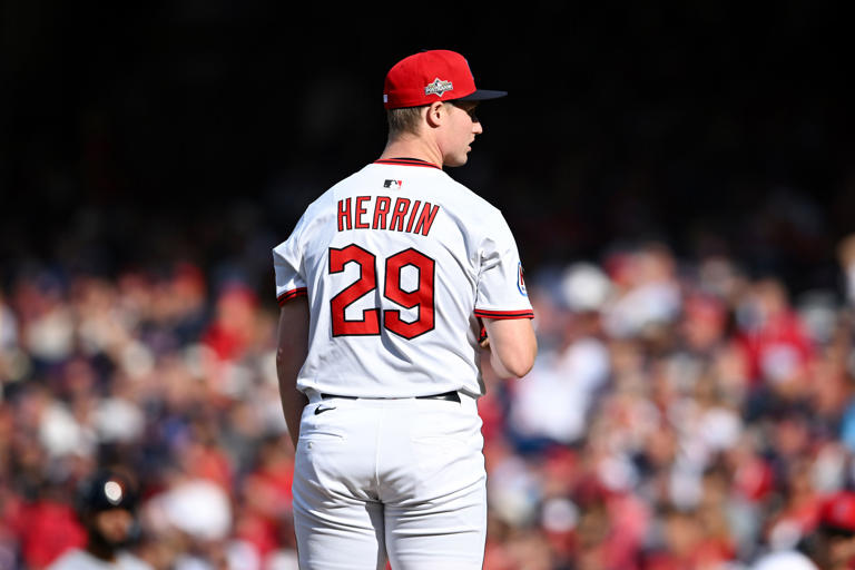 New pitch alert! Tim Herrin is throwing a cutter.