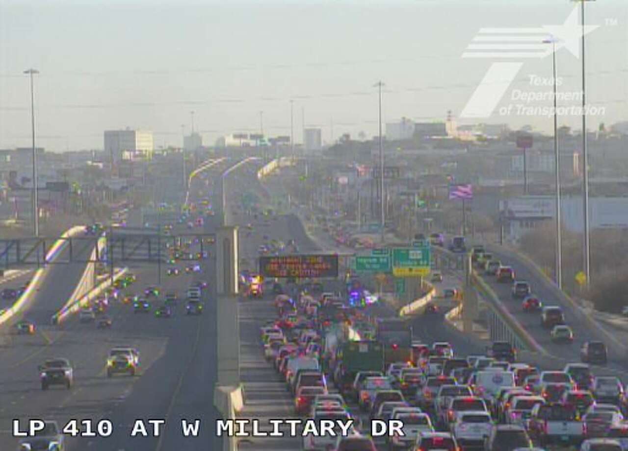 Crash on Loop 410 causing traffic delays on West Side. Here's what to ...