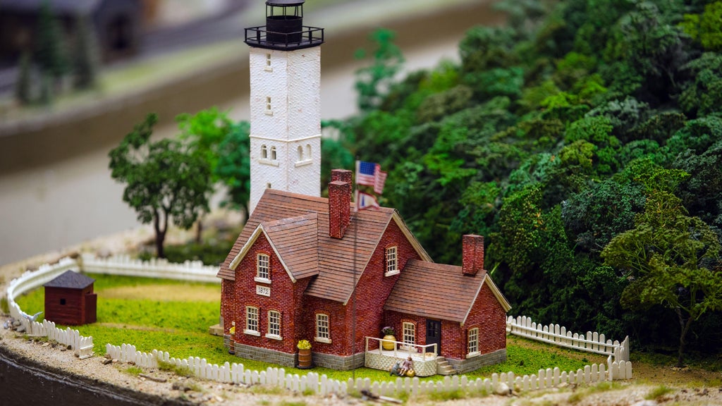 Presque Isle Lighthouse added to Kamin Science Center's miniature ...