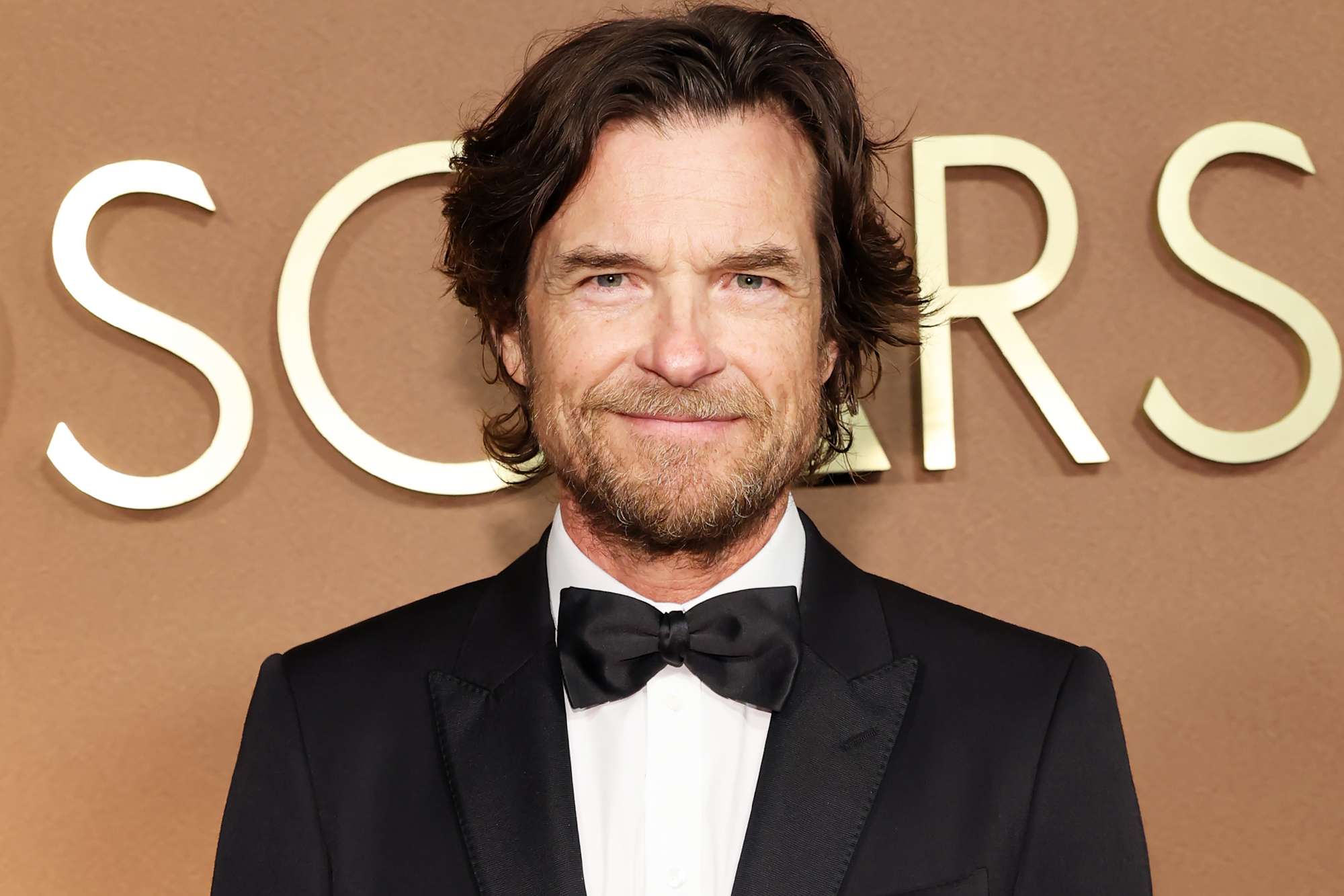 Jason Bateman calls out 'clickbait' articles about his sobriety journey ...