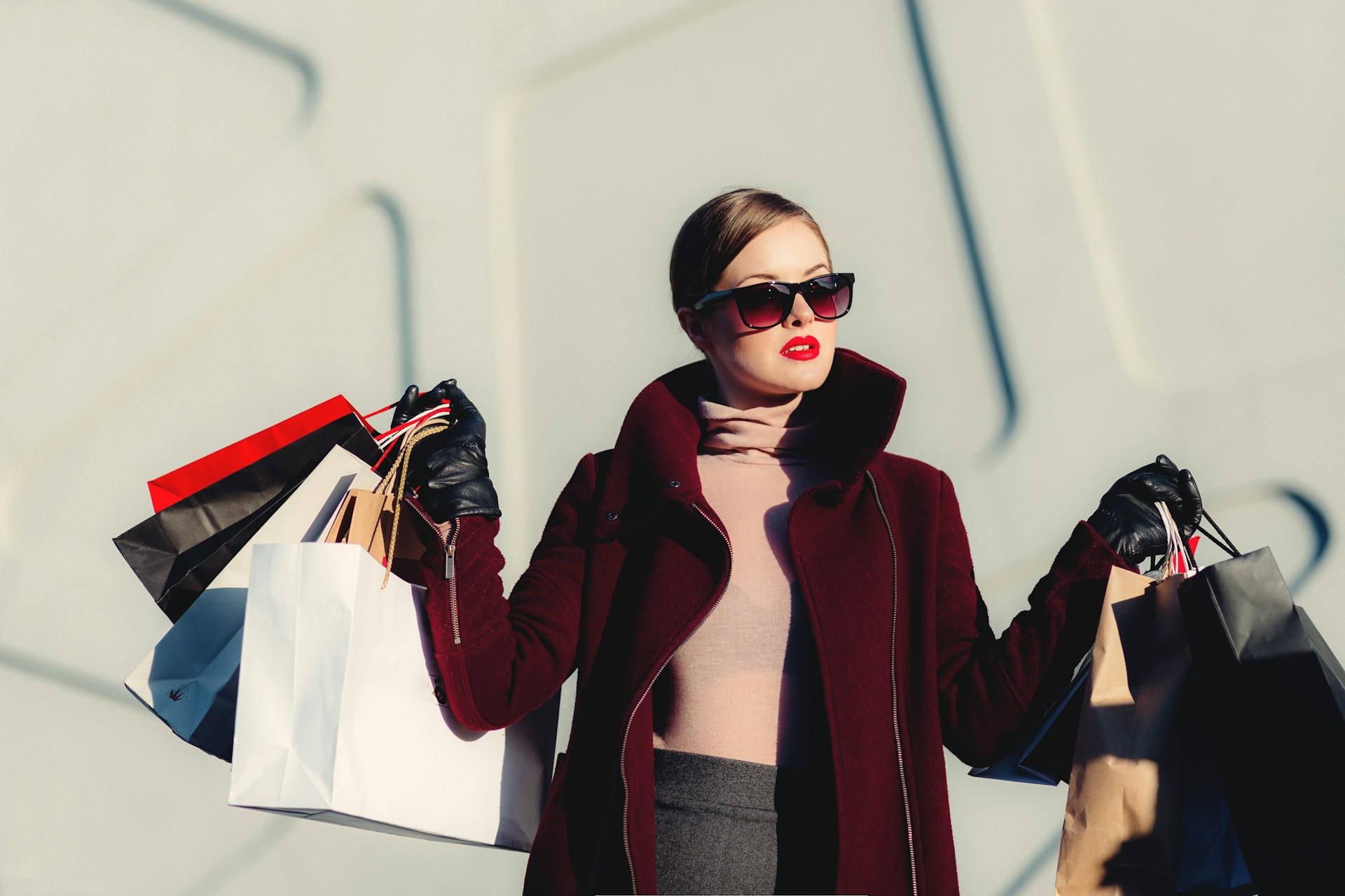 13 things rich people do differently with their money