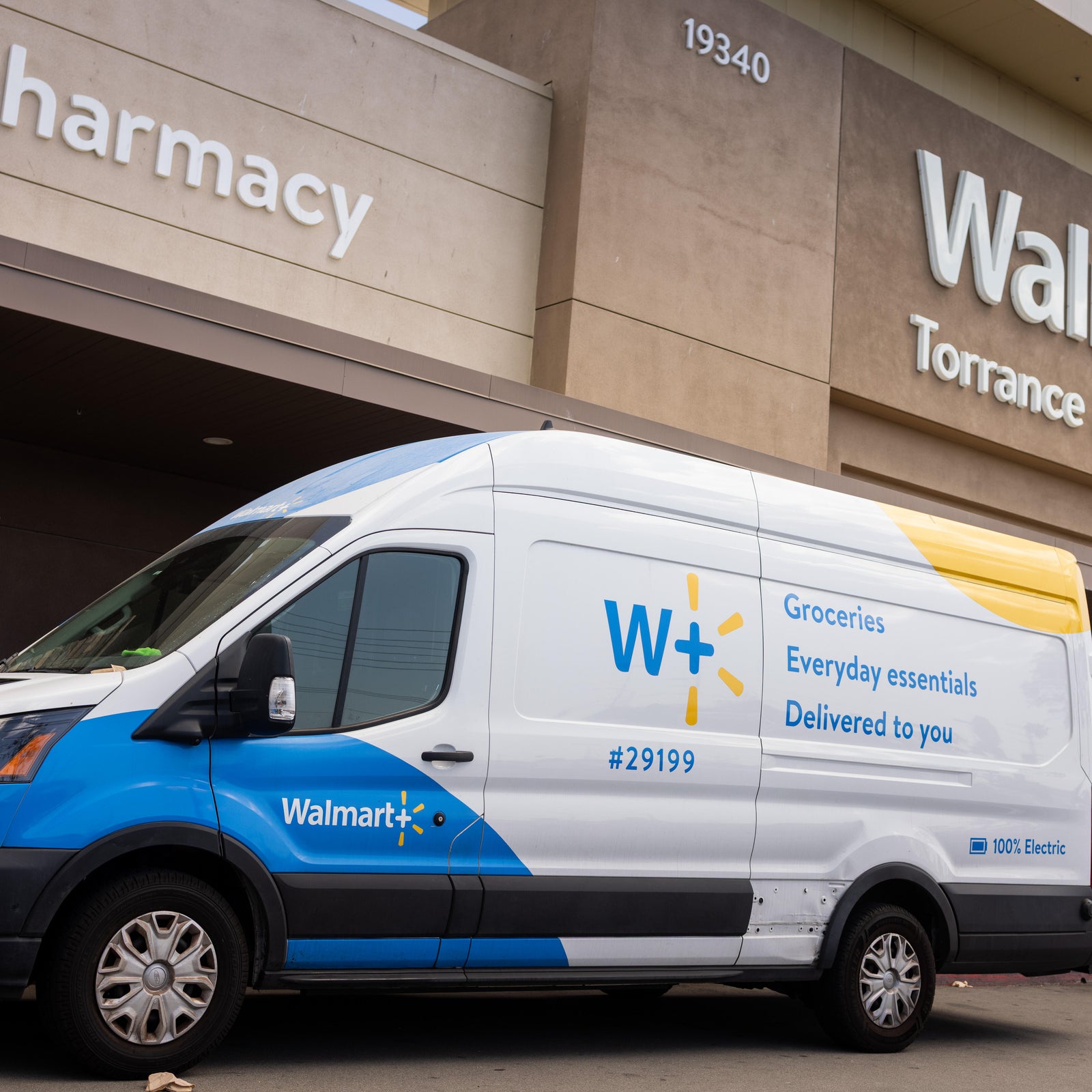 Walmart to pay $100 million to settle FTC case on delivery driver wages