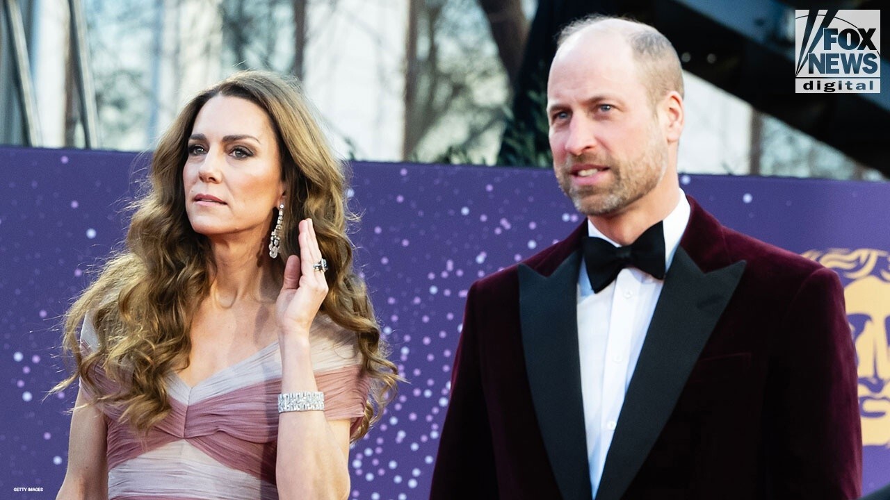 Prince William vowed to shield Kate Middleton from media scrutiny: author<br><br>