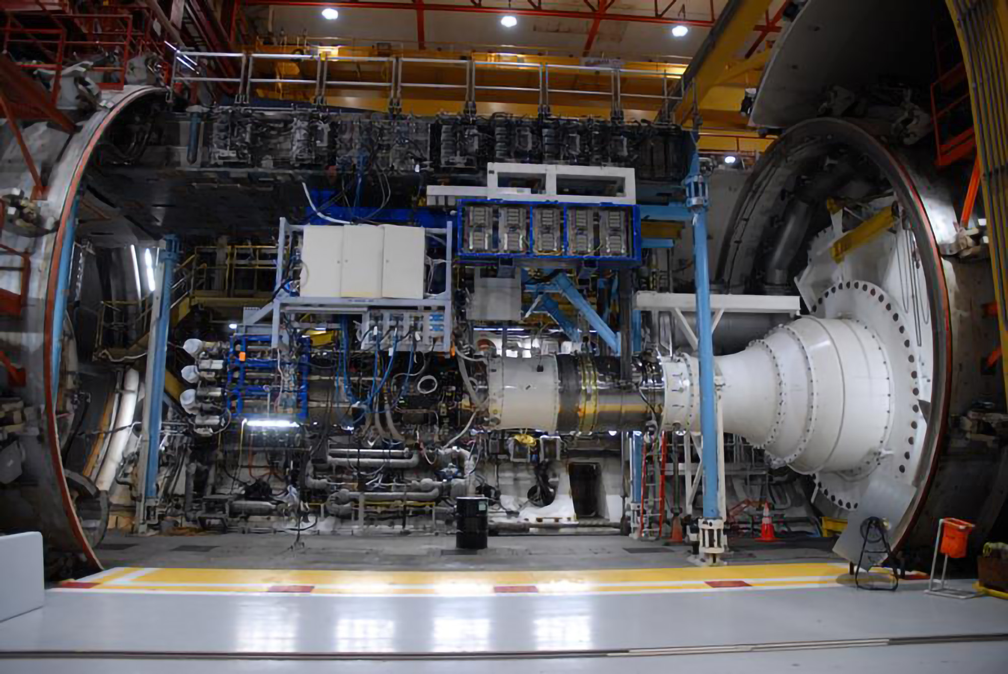 B-52's new F130 engine complete altitude and operability testing