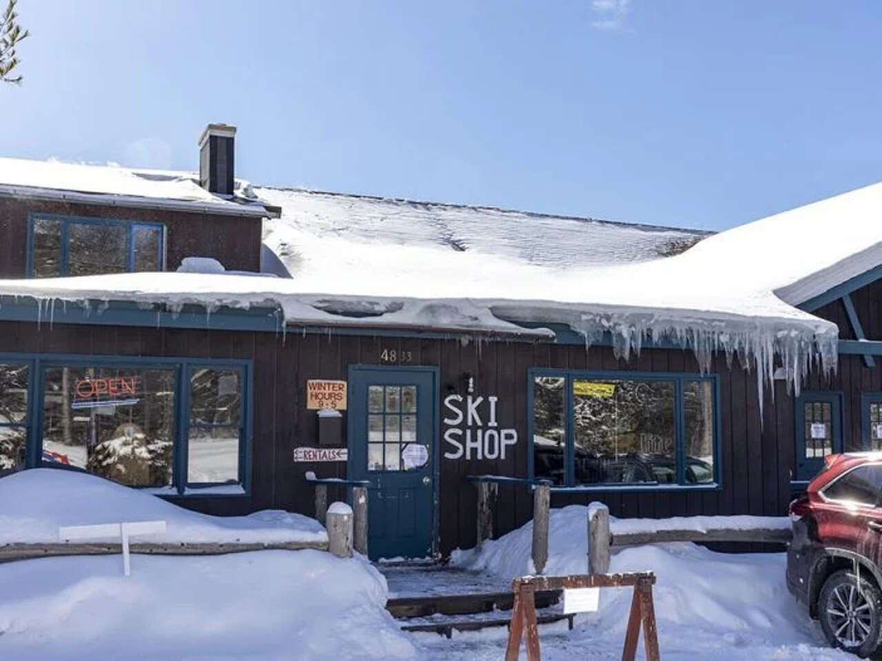 State grant with strings attached derails plans for ski area in Adirondacks<br><br>