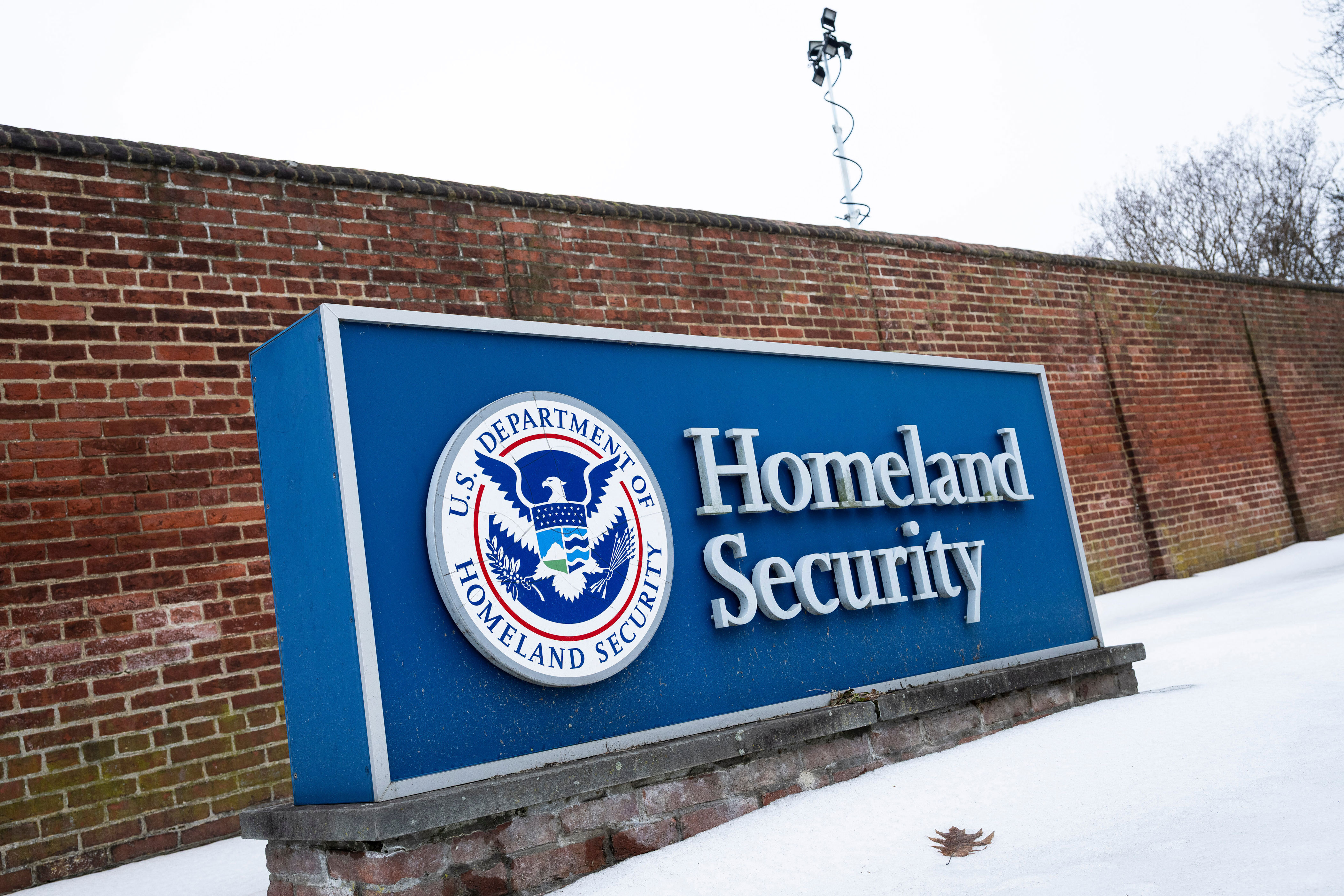 DHS responds to backlash over death of nearly blind immigrant<br><br>