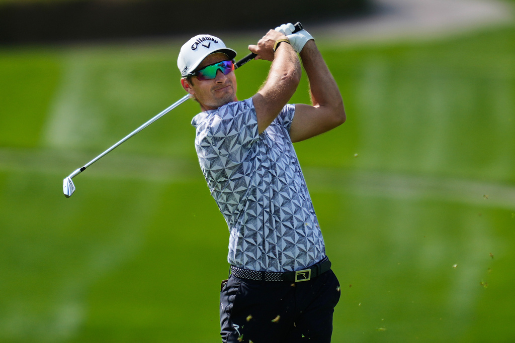 Reports: Italian golfer Pavan badly injured from fall down elevator ...