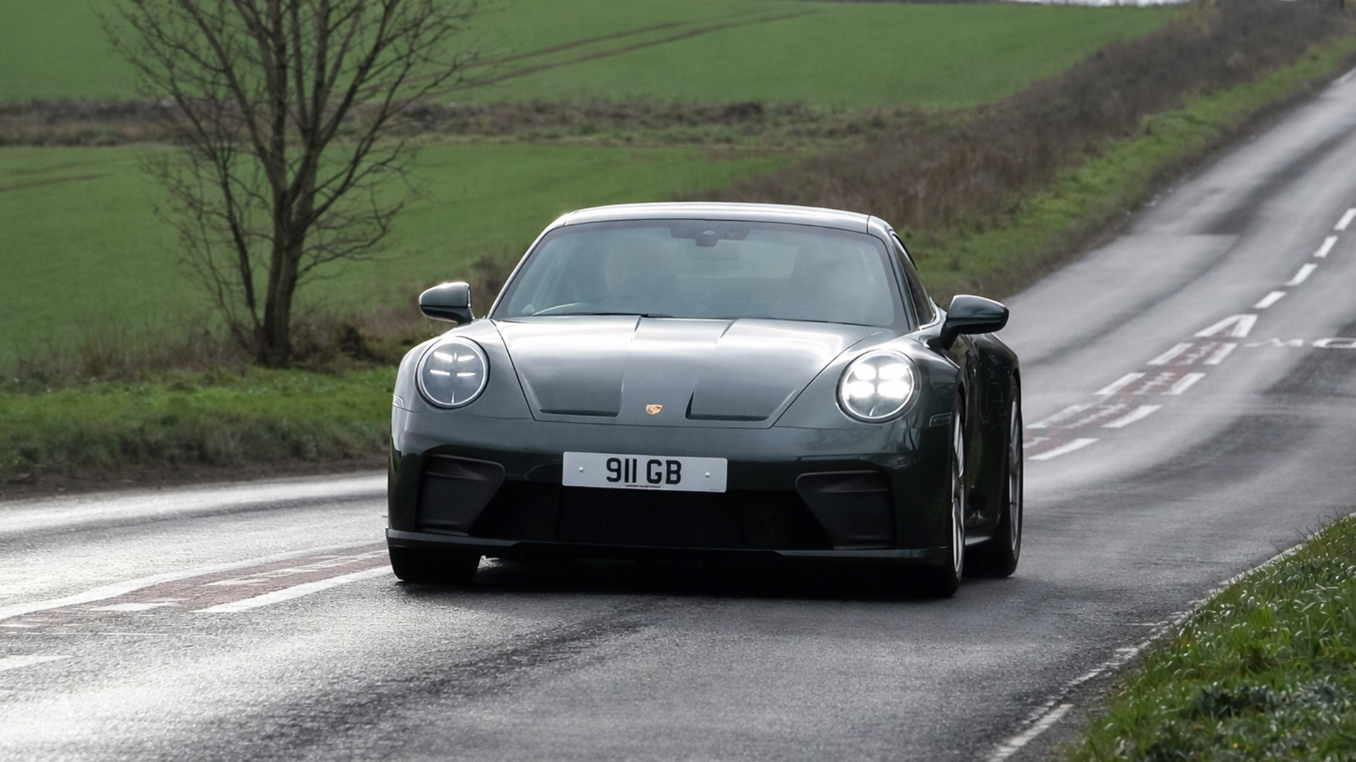 Elegant shape defines Porsche 911 GT3 Touring