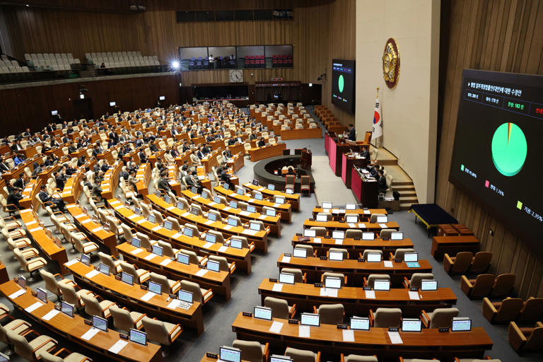 Democratic Party passes law distortion crime bill amid boycott