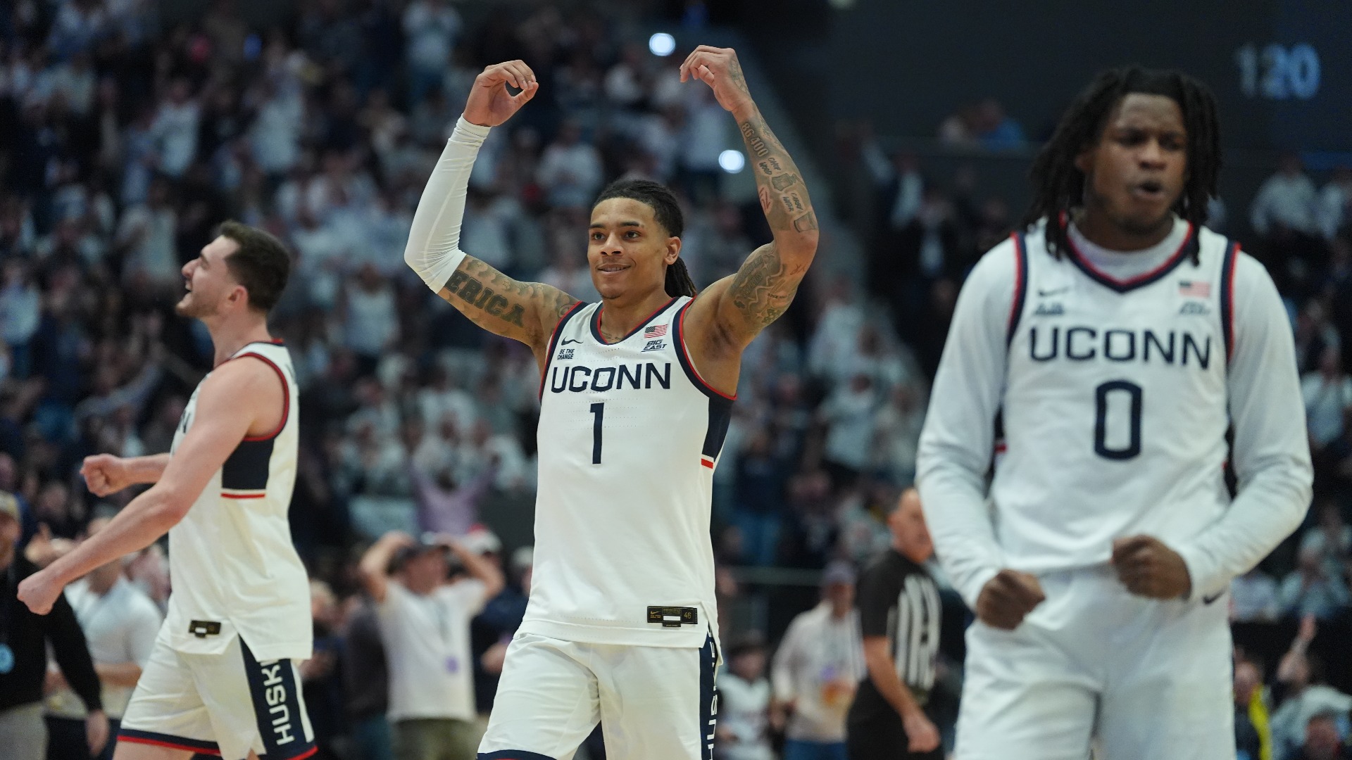 UConn dominates St. John's with a 72-40 victory on Wednesday