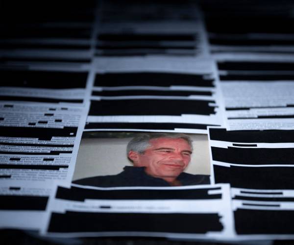 GOP senators press DOJ to release all Trump Epstein files