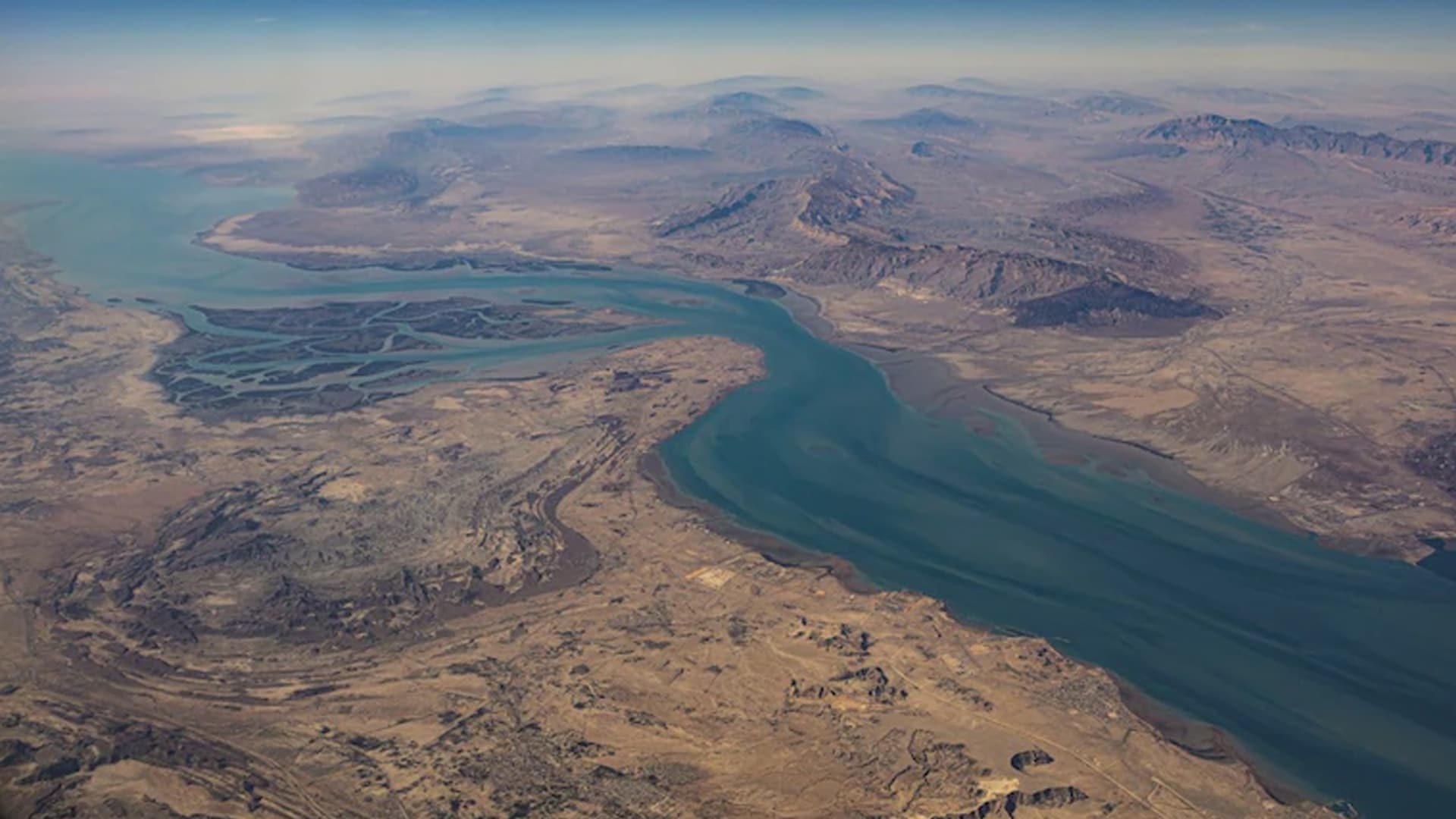Oil hope for India? Iran says Hormuz Strait only closed to US, Israel ...