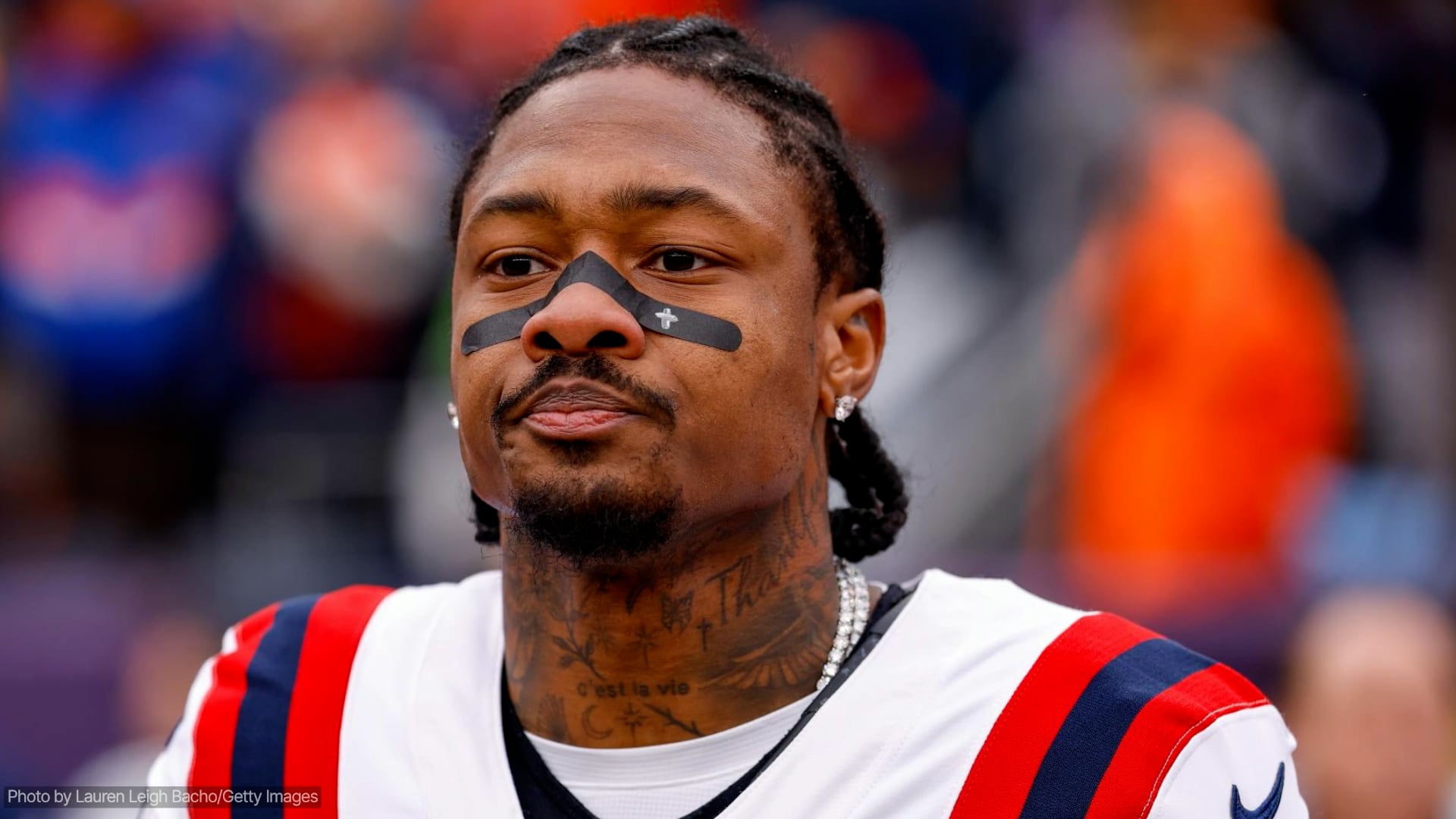 Patriots to release WR Diggs after one season