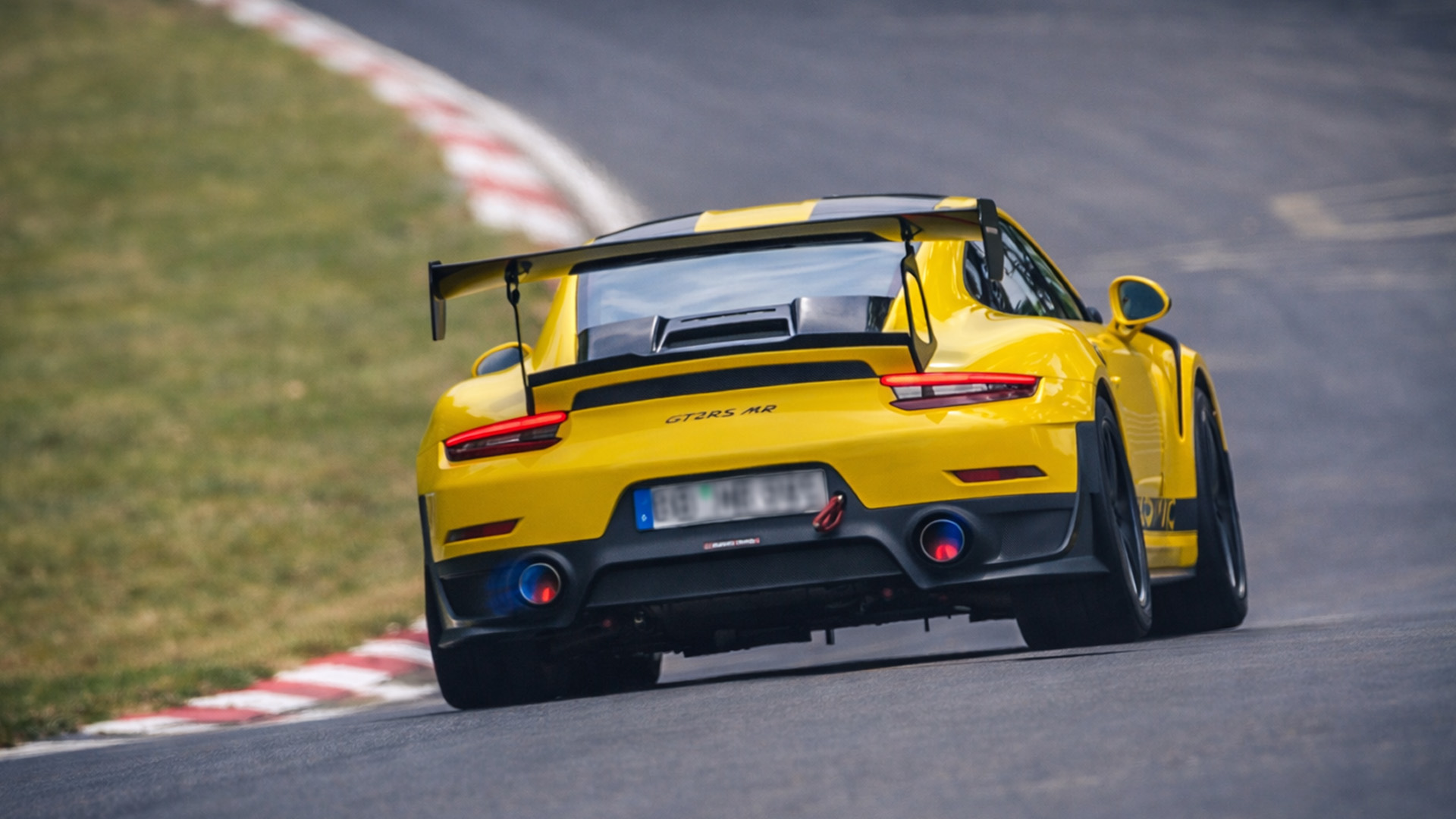 Hard Driving Push To The Limit Nürburgring Track