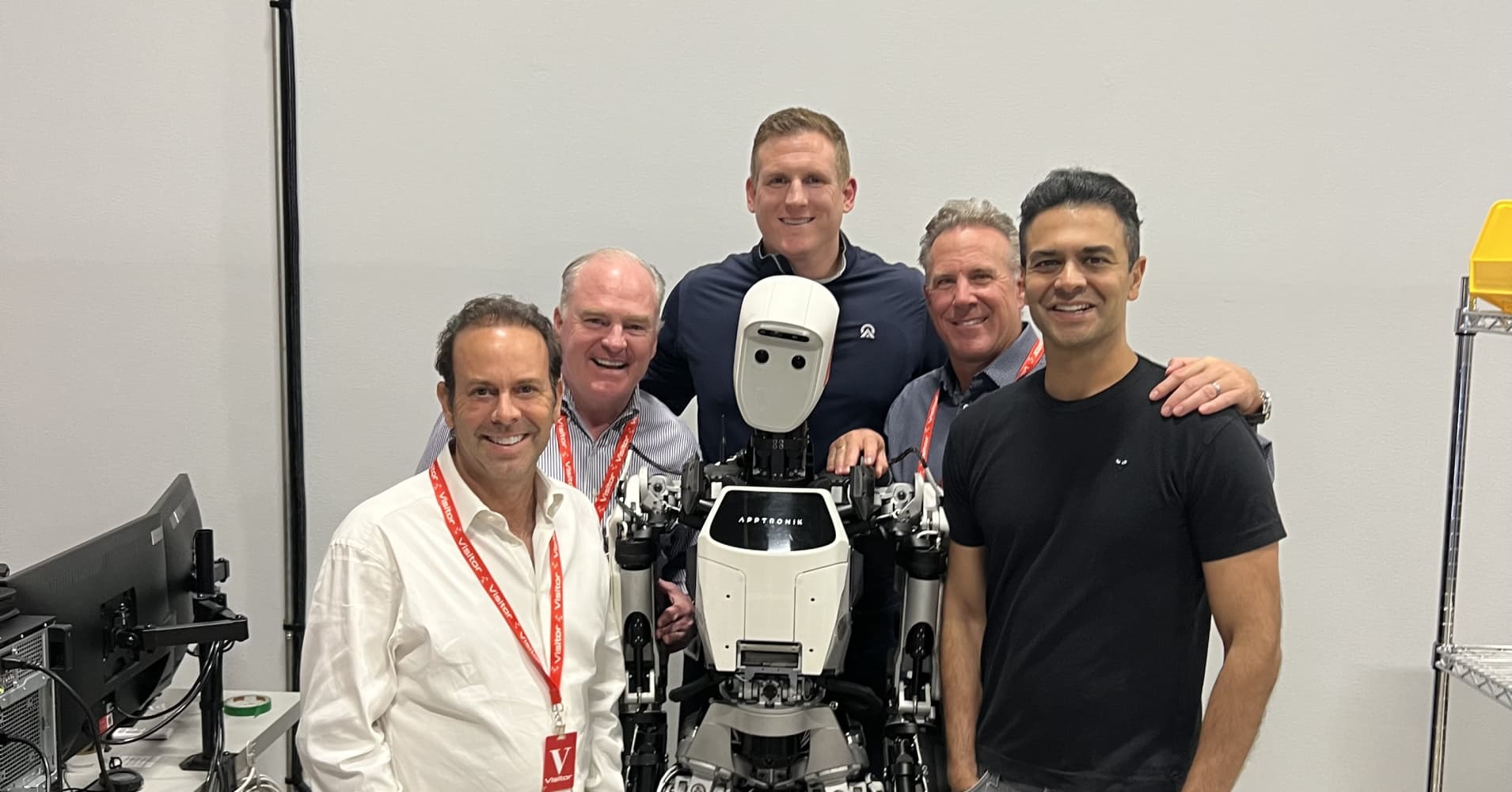 Op-ed: What $5 billion humanoid robots taught me about risk, jobs and ...