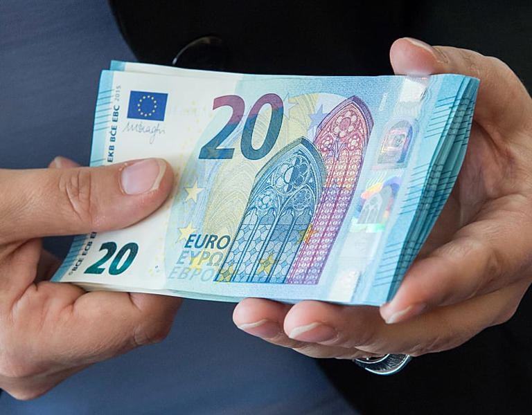'Then the euro will slide': Experts warn of prolonged war with Iran