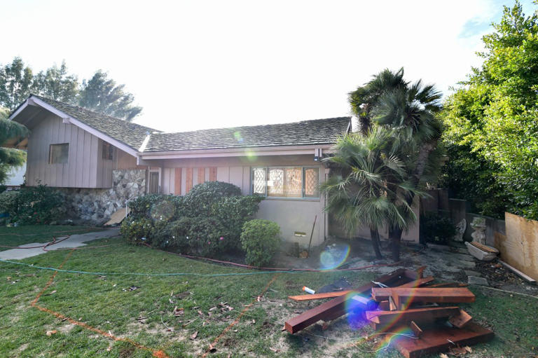 'Brady Bunch' house wins landmark protection in Los Angeles