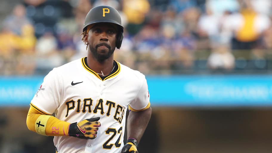 Pirates icon Andrew McCutchen responds to disrespect with surprise signing in AL West<br>